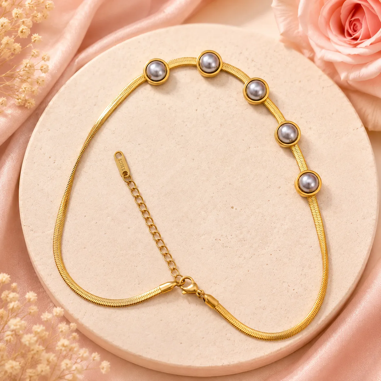 Lustrous Pearl Station Necklace