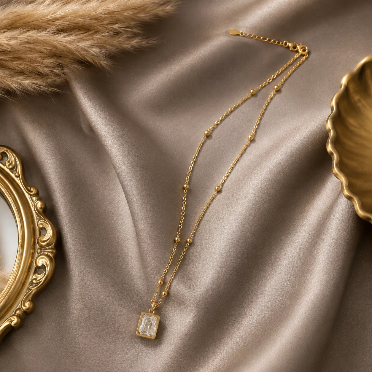 Elara Emerald Crystal Necklace