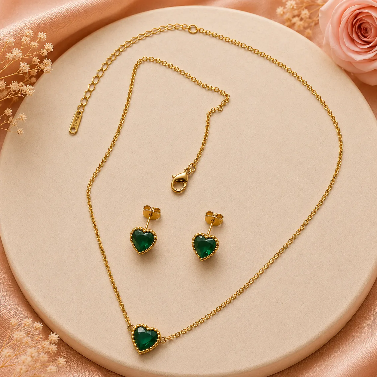 Noir Amour Heart Jewellery Set image 5