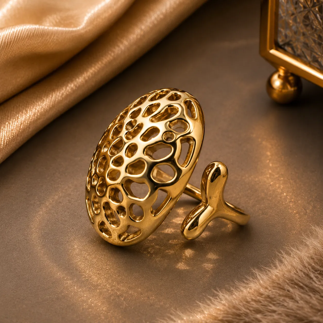 Aurelia Lattice Statement Ring