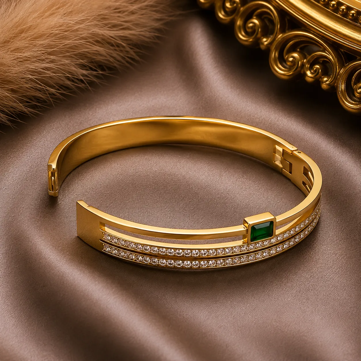 Emerald Line Luxe Bracelet