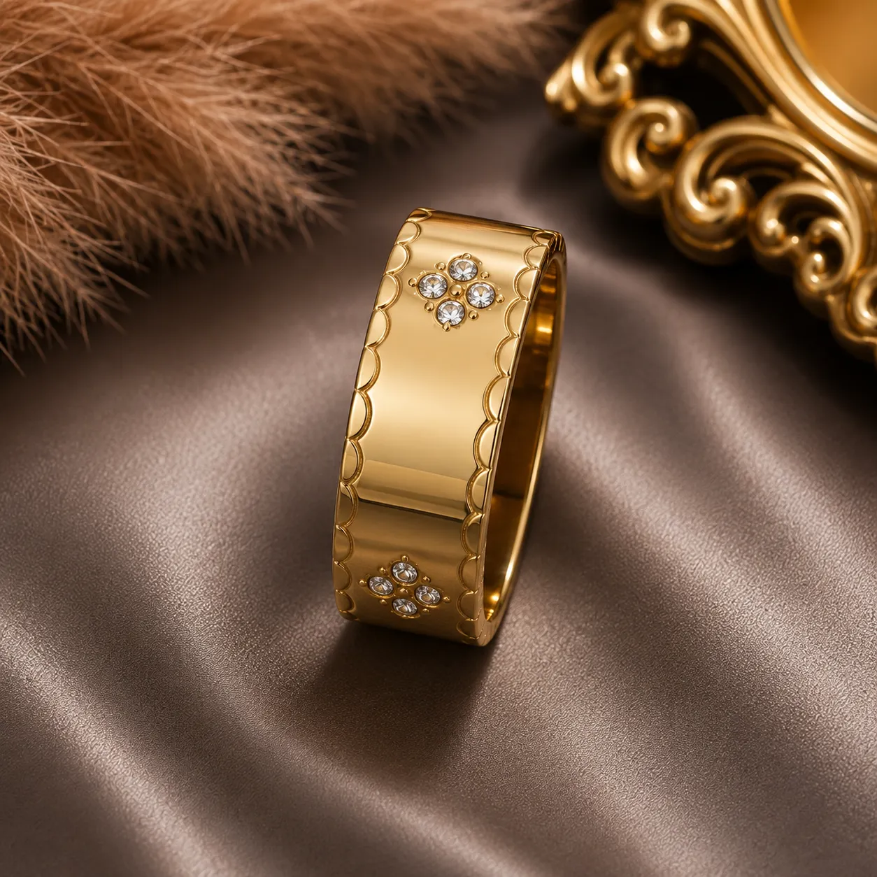 Celeste Clover Wide Band Ring image 2